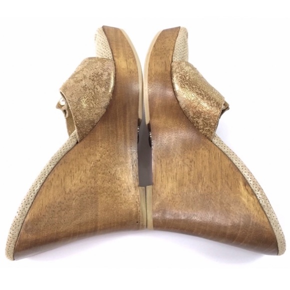 Bridget Gold Glitz Wood Platform Wedge Sandals - Picture 9 of 11